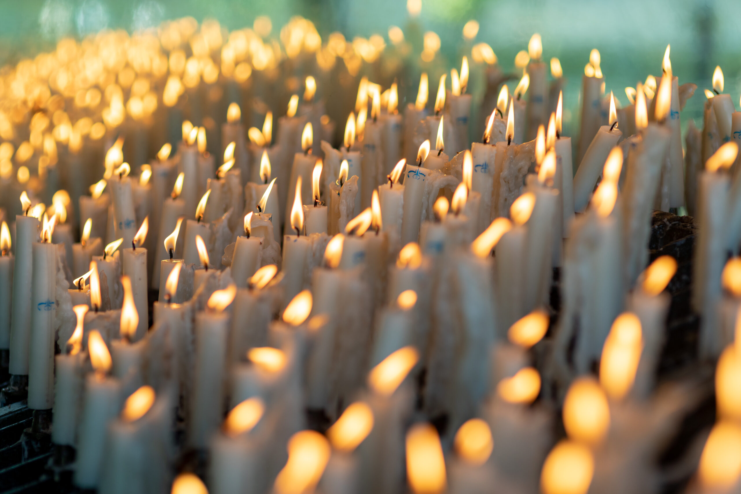 Notre - 11 février : fête de Notre Dame de Lourdes CIERGES-scaled