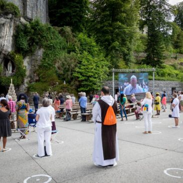 Lourdes prie avec le Pape François pour la paix dans le monde