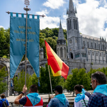 Giugno: un mese veramente internazionale a Lourdes