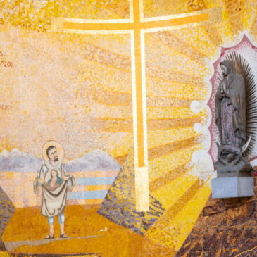 La Virgen de Guadalupe es honrada en Lourdes