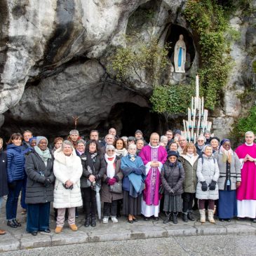 Honouring volunteers on World Volunteer Day in Lourdes