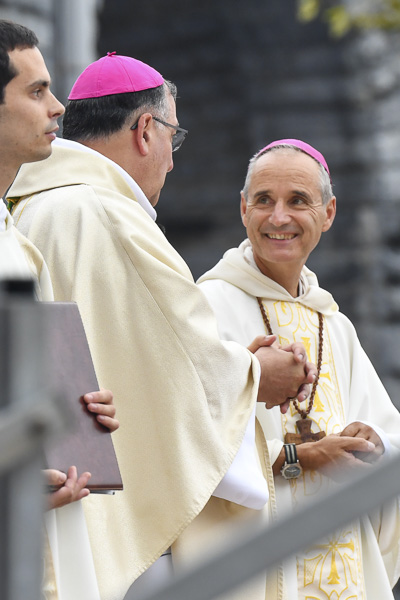 Mgr Vesco
